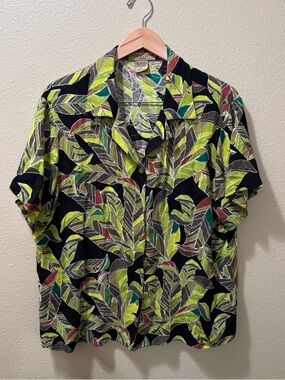 Women’s Vintage 1X Notations Woman Green Black Tropical Hawaiian Button Up Shirt